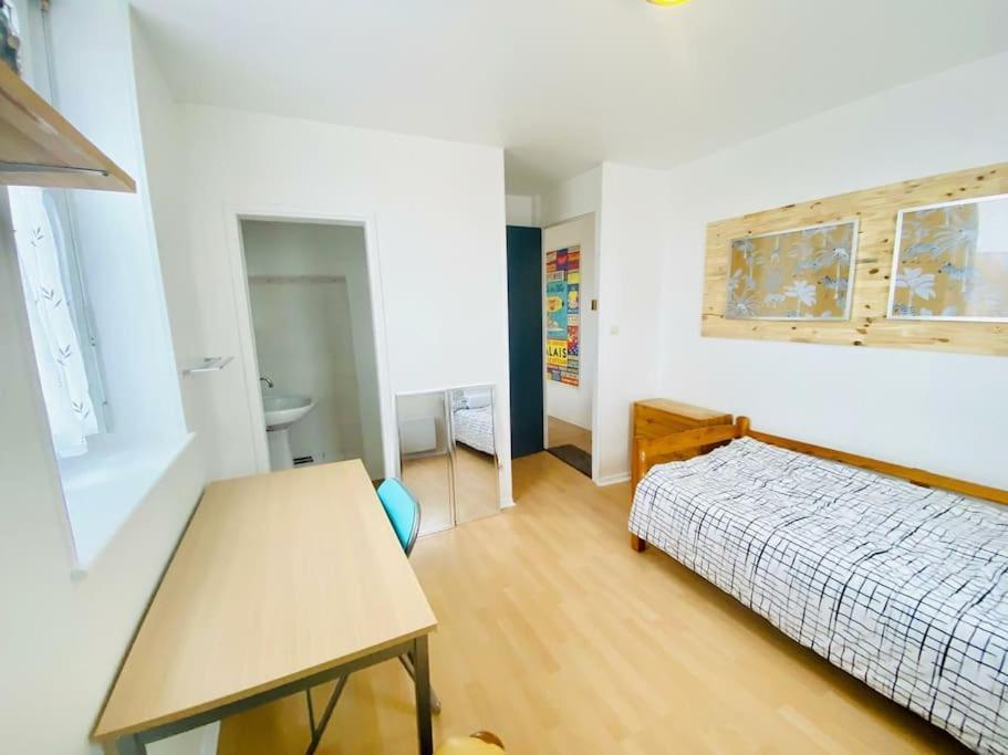Appartement Renove Et Lumineux. Calais Kültér fotó
