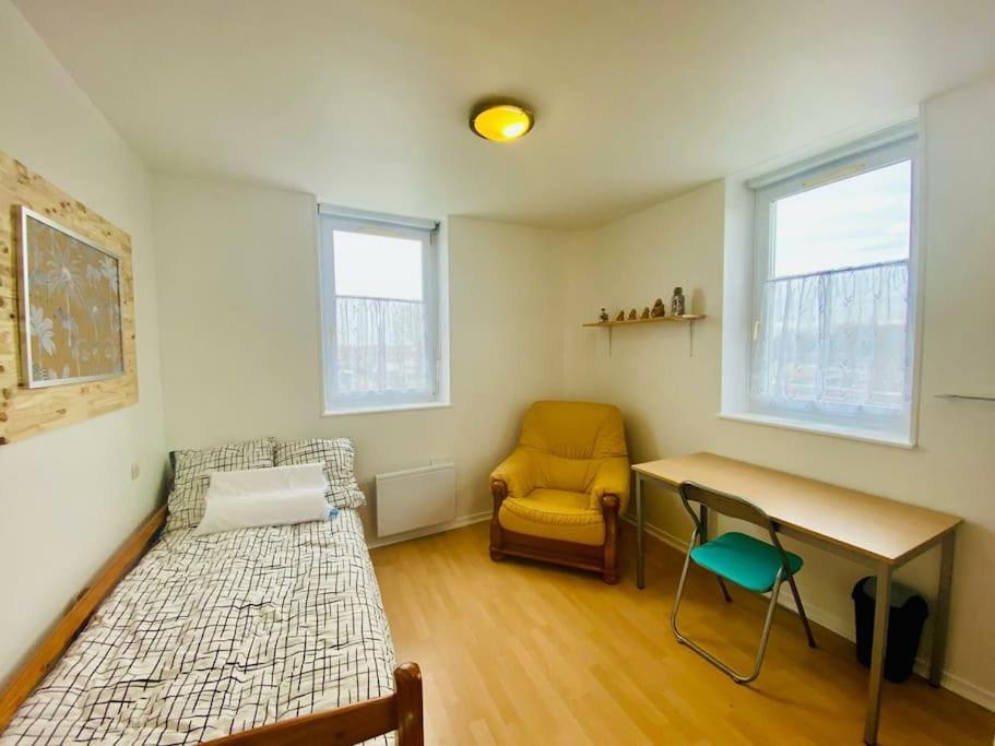 Appartement Renove Et Lumineux. Calais Kültér fotó