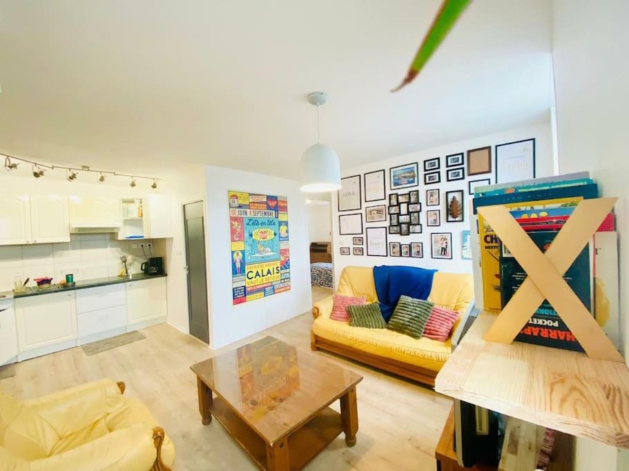 Appartement Renove Et Lumineux. Calais Kültér fotó